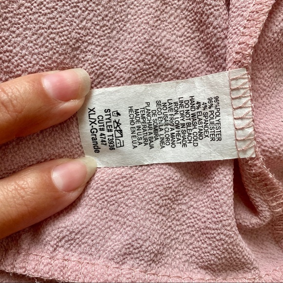 🌸 Pink Crepe Wrap Blouse 🌷 - Picture 6 of 7